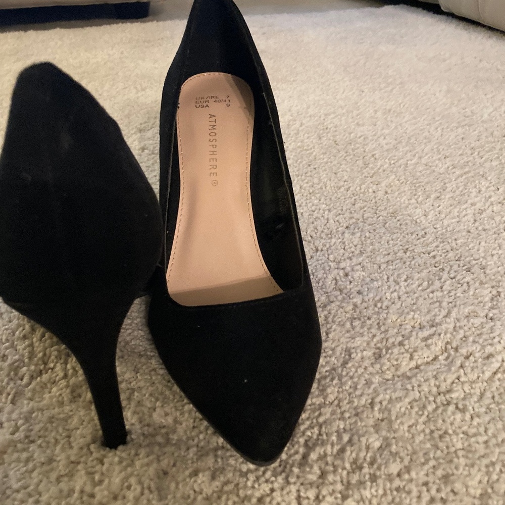 ATMOSPHERE (FOREVER 21) womens black high heels size 9